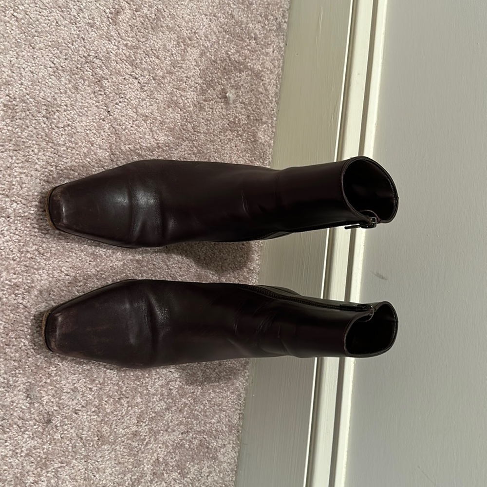 Women’s brown boots